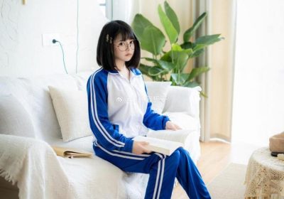 七月喵子双手挡镜头，美图合集再次更新