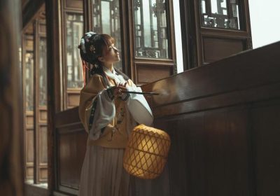 相片记载的不仅是瞬间的美，还有蠢沫沫作品弦大道上的征程。