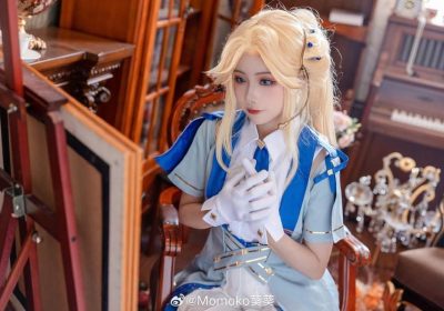 求其美貌！momoko葵葵明日方舟Cosplay人气飙升