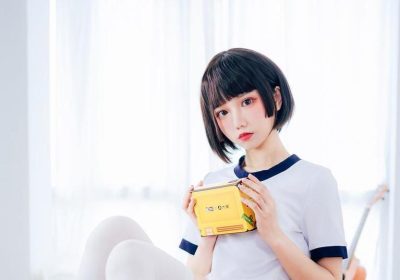 一起来分享虎牙果咩酱的cos作品合集，感受惊艳的视觉效果