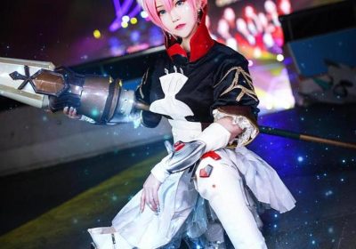 露儿大魔王cos宁红夜的双重魅力，摄影师眼中的优美画面