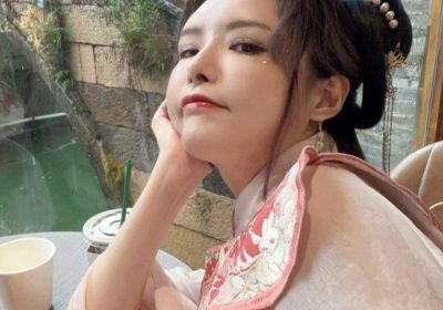 诱人的苦修女秋和柯基免费图片图包，快来一睹真容吧