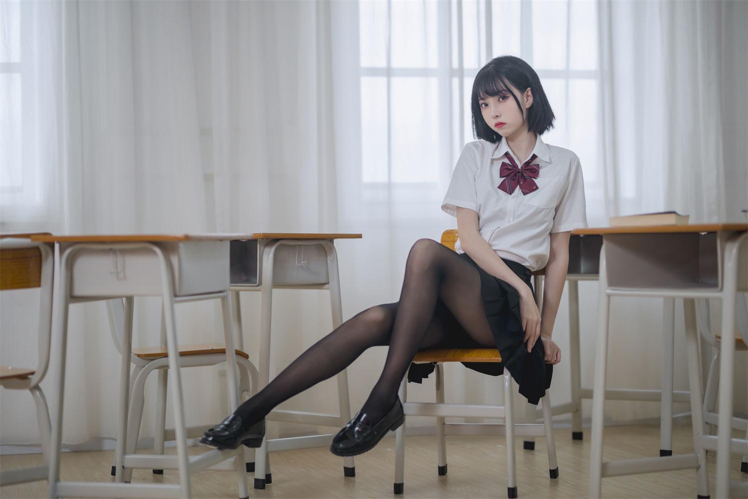 许岚LAN个人资料资料介绍,没有比她更适合JK了-5 许岚LAN个人资料资料介绍,没有比她更适合JK了-5