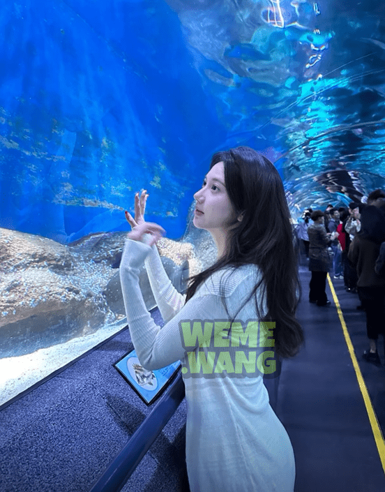 幼梨的秘密基地图片赏析，甜美与火辣并存的网络女神-2