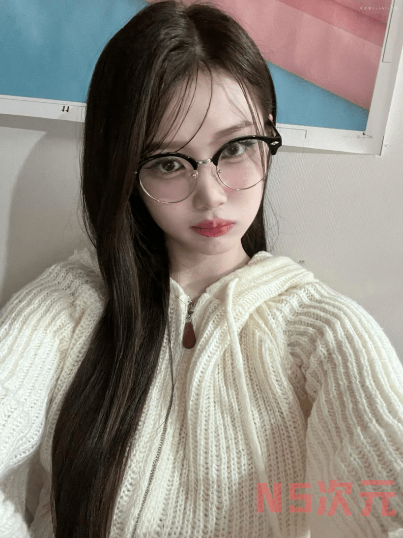 tripleS唱跳组合成员「Yubin孔裕彬」非凡才华-4