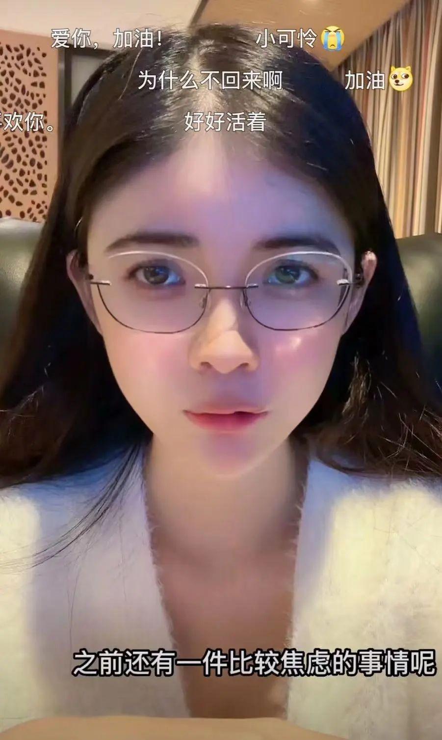 狗头萝莉转型卖煎饼果子，并晒出结业培训证书-1