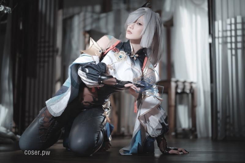 Cien恩恩申鹤图，严谨还原的细节，展示战斗的美感-1