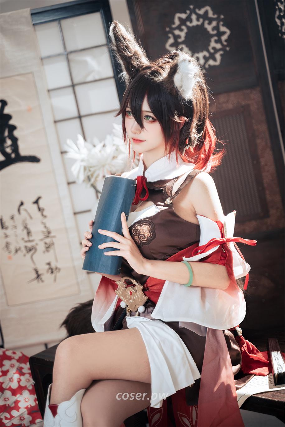 Seya‑狮砸个人简介cos图片，戏被称为“后期P神”-1