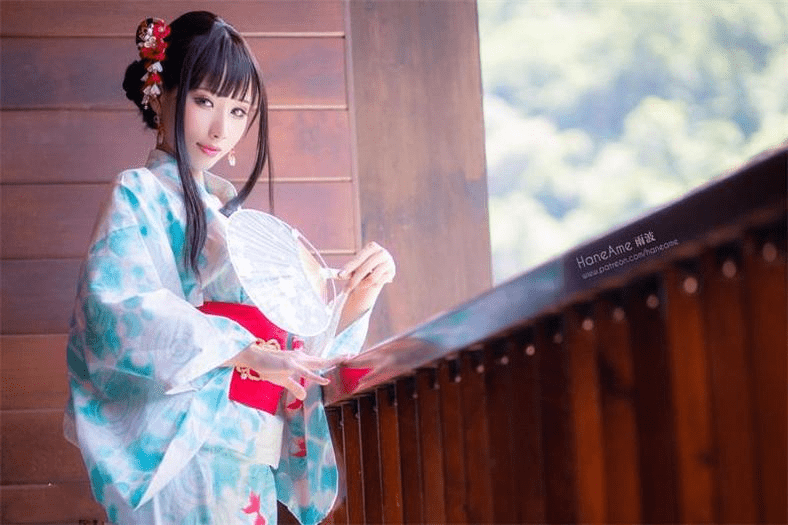 雨波haneame新cos图片，甜美画风的萝莉博主-1