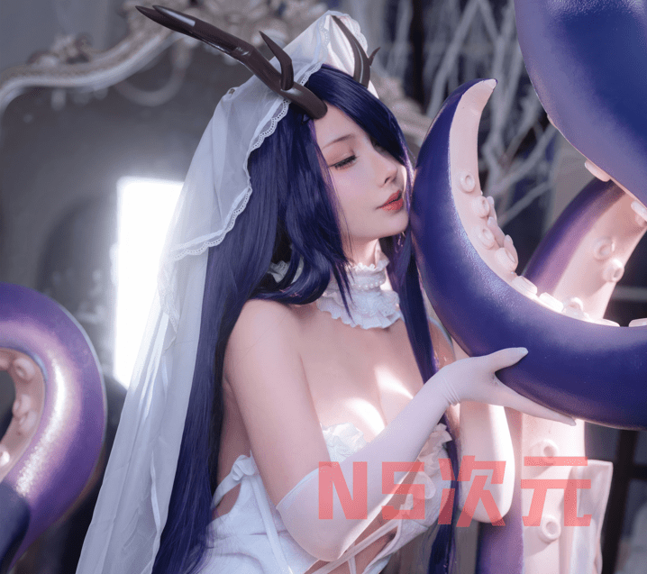 穿越次元的航行者，Rioko凉凉子碧蓝航线金鹿号COS-1