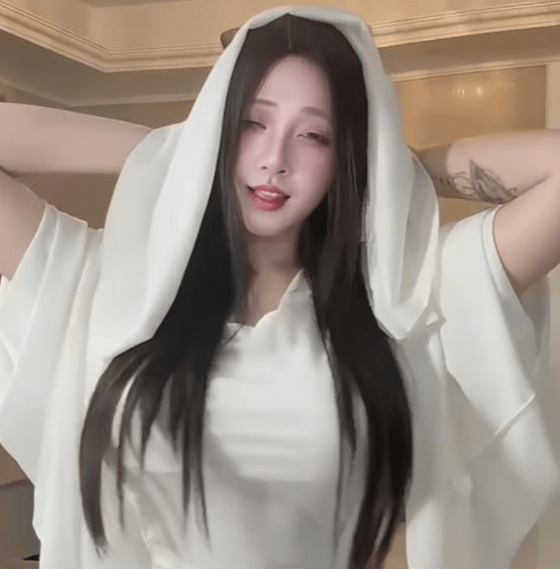 抖音鹅鹅个人简介，铁粉空间写真图片出炉了-1