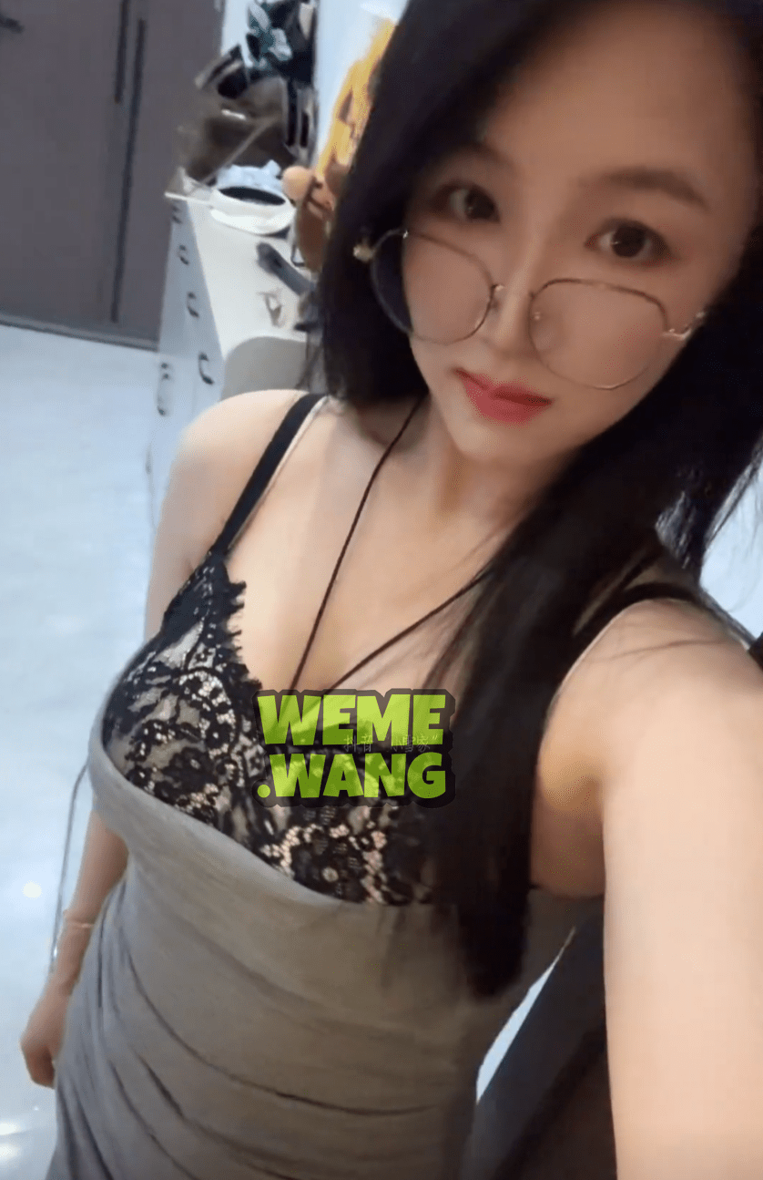 小雪家秘语空间反差，抖音御姐，魅惑与反差并存！-1