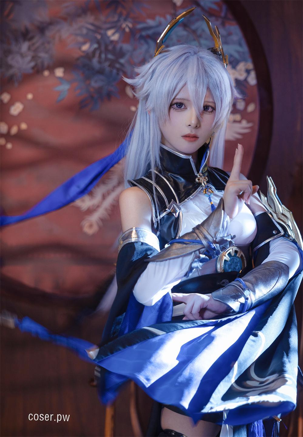 宝藏女孩“腥味猫罐”资料简介，超人气coser达人-1