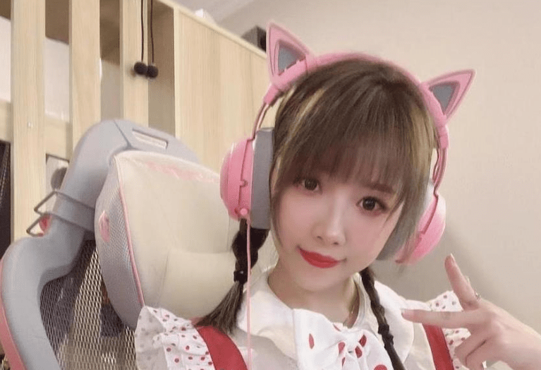 小女巫露娜再度新作，动漫世界里的一份子-1