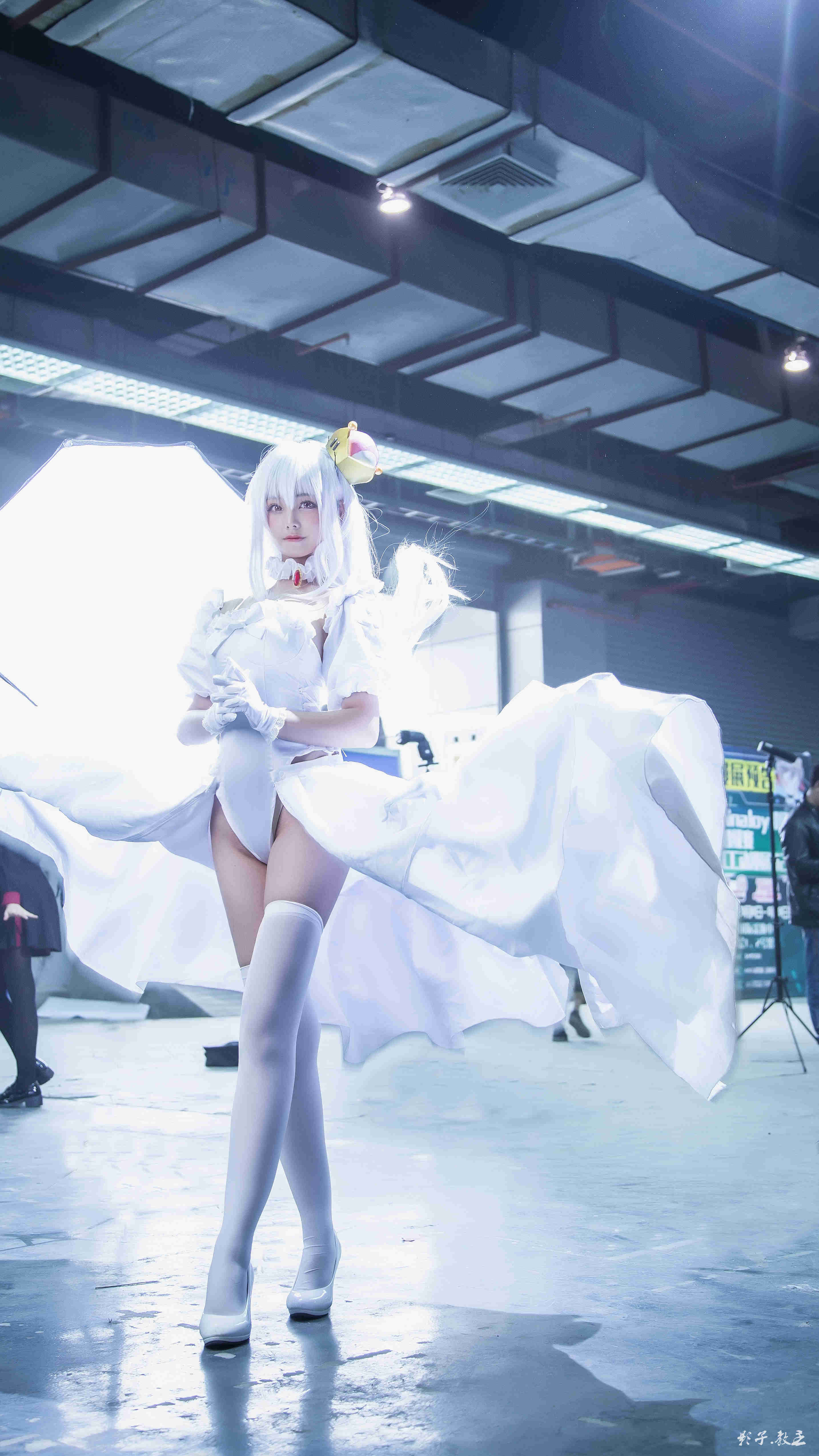 《漫展里的幽灵姬真人COS（CN：蜜汁猫裘）》-6