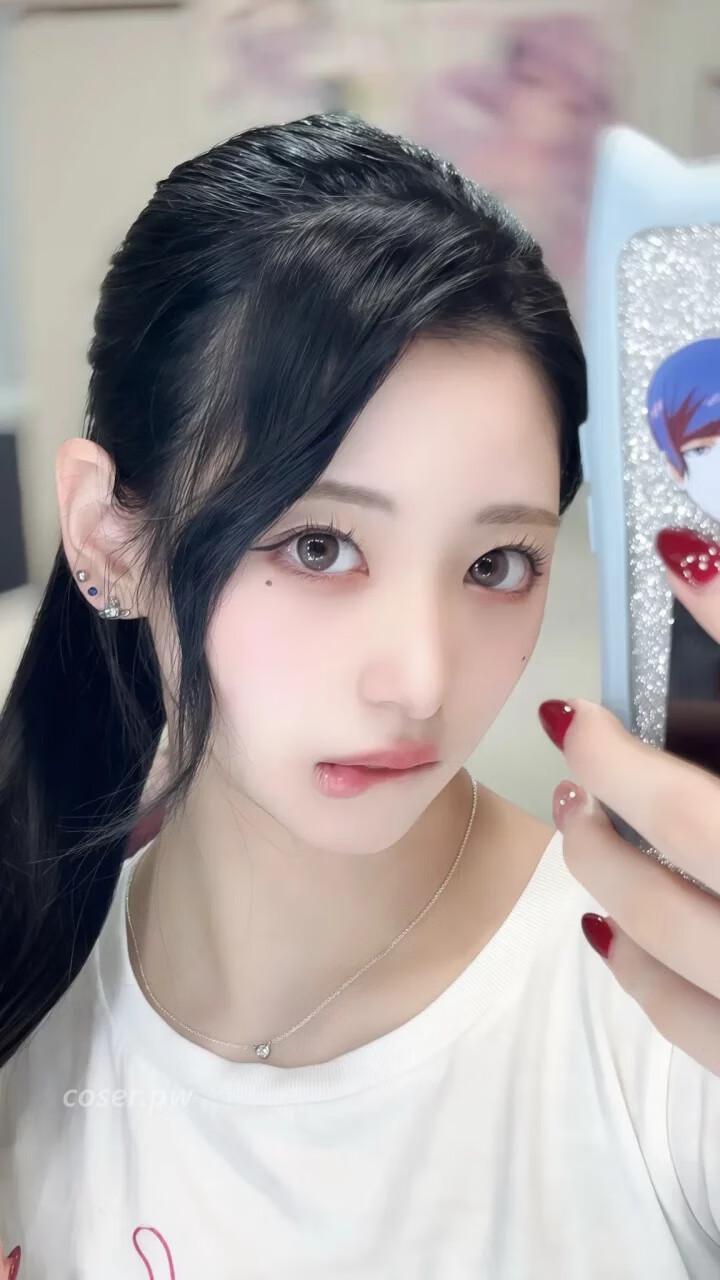 《现役女大生TikToker「还没有名字」十足的Cosplay爱好者一枚》-2