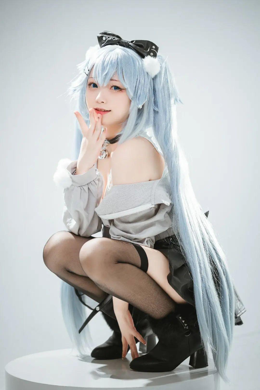 《少女前线丨芙洛伦 夜深人静的了呢》-1 《少女前线丨芙洛伦 夜深人静的了呢》-1