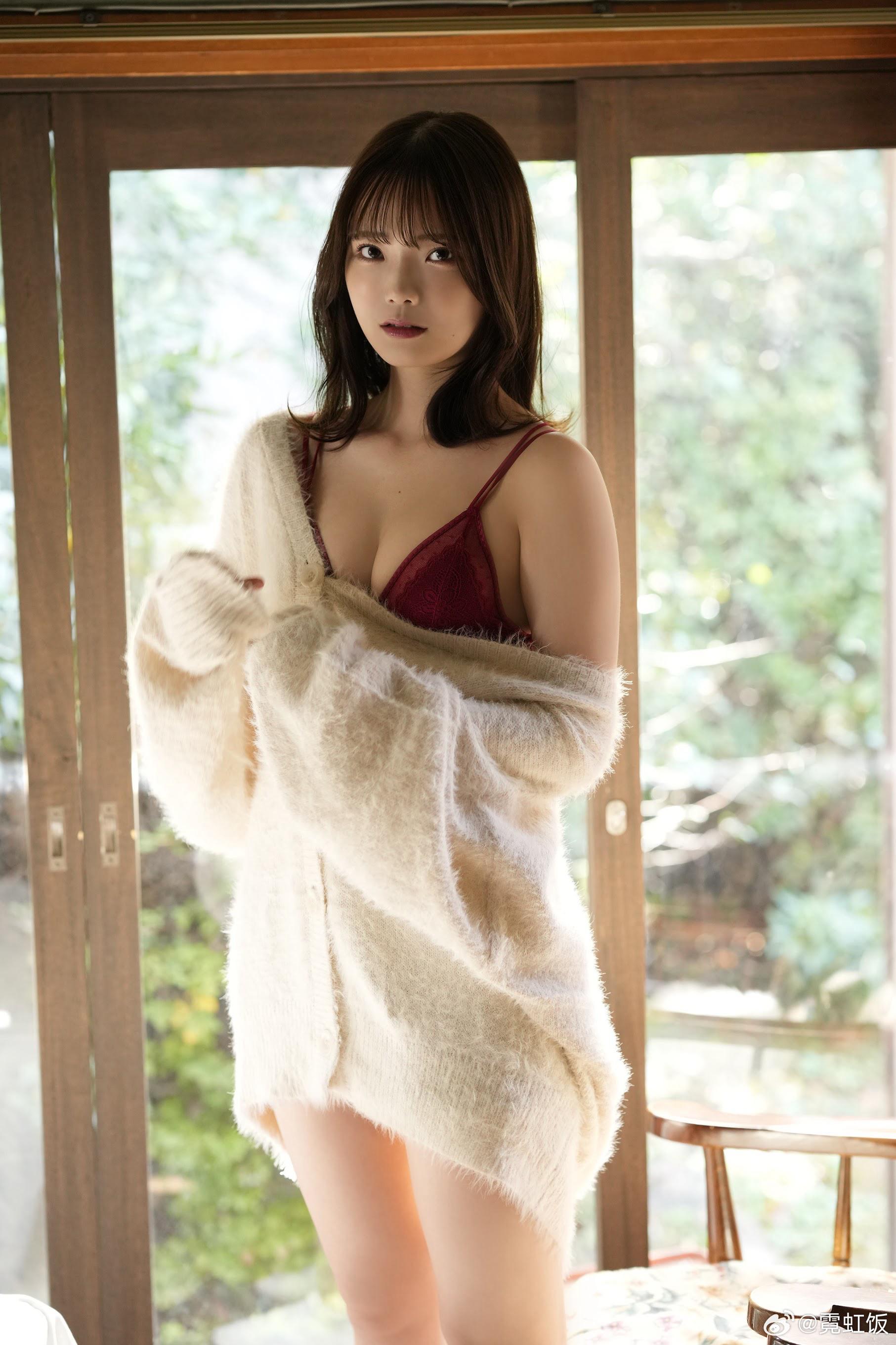 日本新谷姬加简介，精美写真杂志图片-14