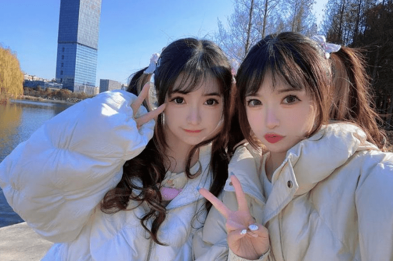 果哝双子cosplay图片,圈子赫赫有名-1 果哝双子cosplay图片,圈子赫赫有名-1