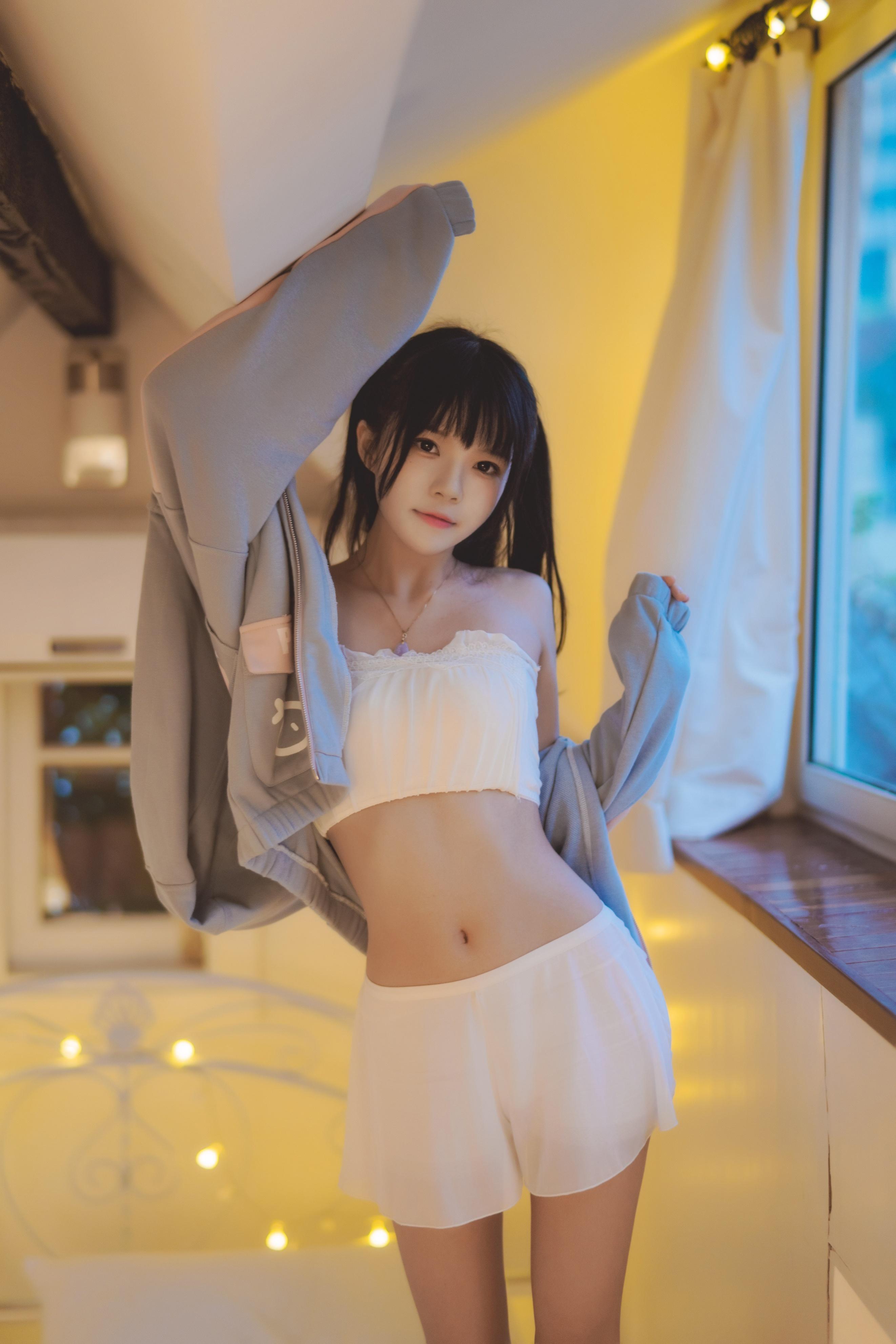樱桃喵 碎星美少女写真图片欣赏-1