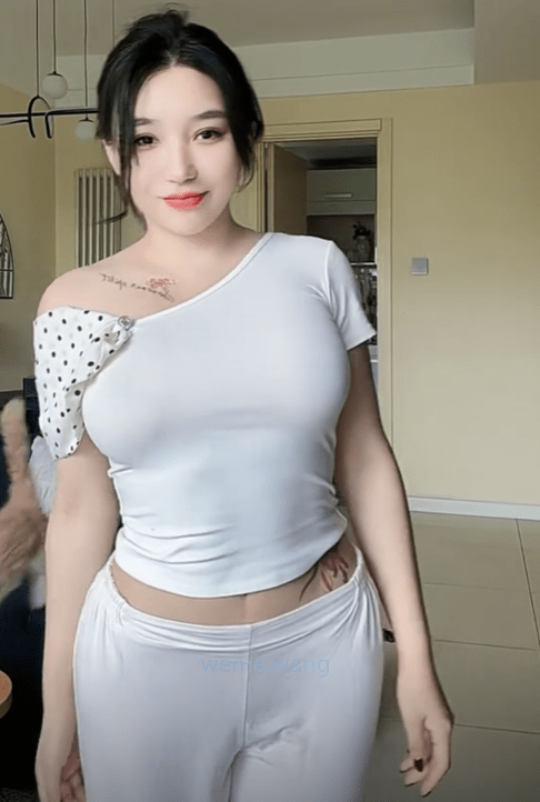 君伊Eliya精美图片，御姐与甜美的双重特质-3