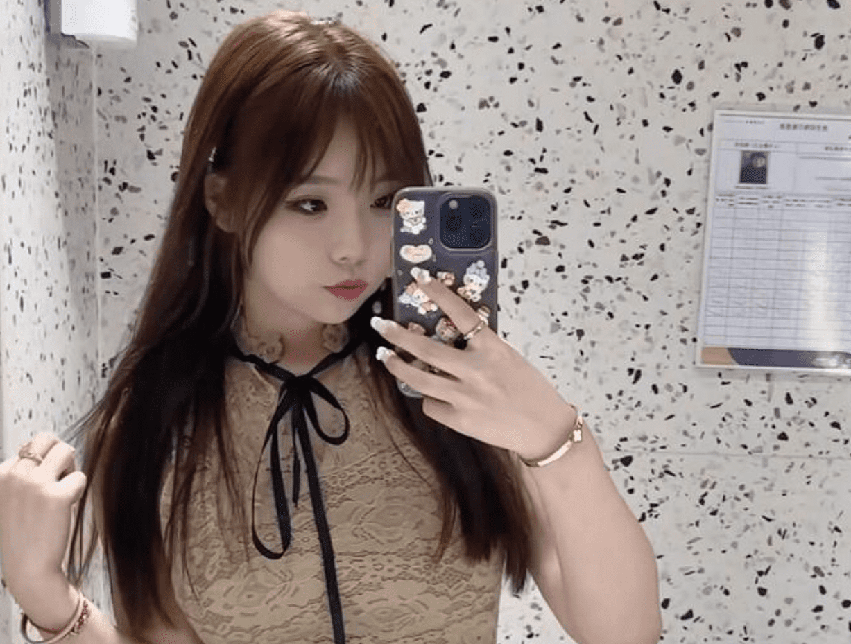 抖音昕昕个人简介，岛遇写真图集及视频-1