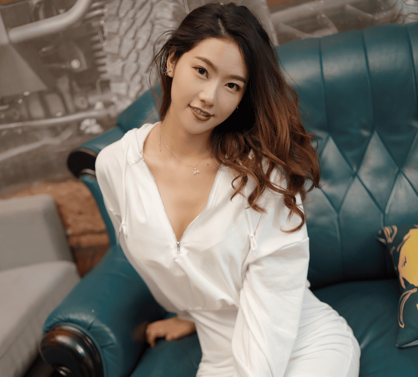 秀人网方子萱个人介绍《居家女友的视觉体验》-1