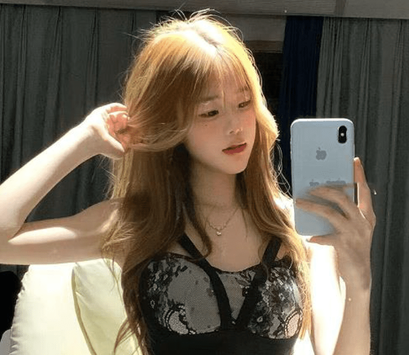 蛋蛋梦个人简介,黑·丝女仆美女写真套图及视频-1 蛋蛋梦个人简介,黑·丝女仆美女写真套图及视频-1