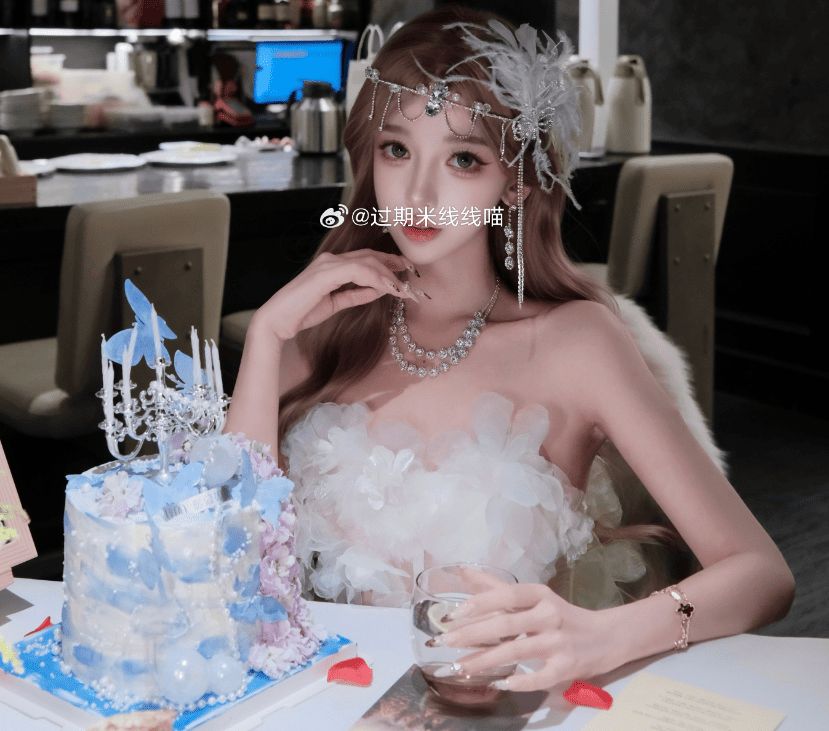 斗鱼直播平台签约主播过期米线线喵最新图片赏析一览-1 斗鱼直播平台签约主播过期米线线喵最新图片赏析一览-1