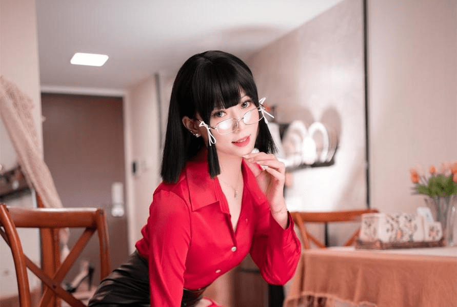 Money冷冷最新图片，超独特气质品味coser女郎-1