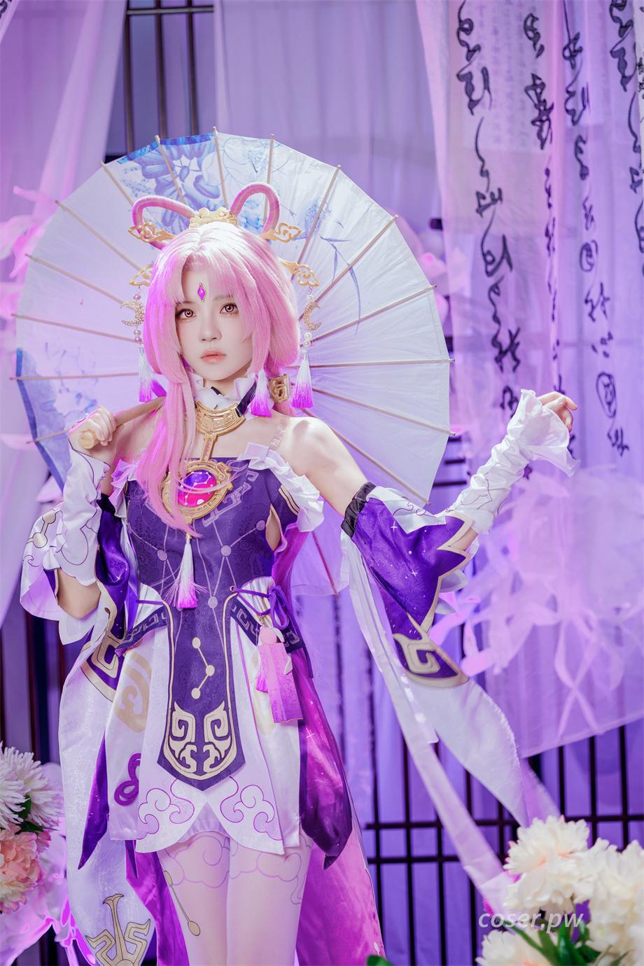 樱桃喵一组很惊艳的美图，表情妩媚可人。-2