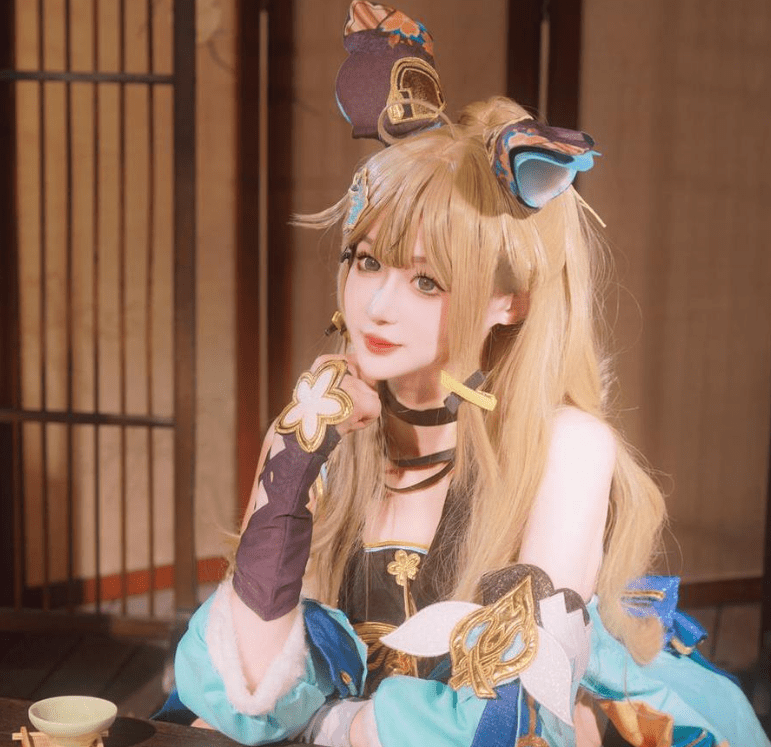 伊珞瞳cos图片分享，注重与角色融为一体-1