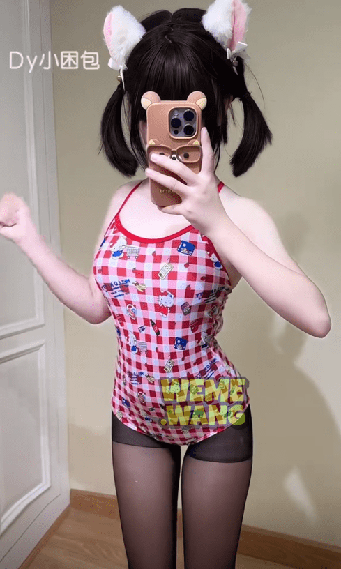 小困包（笨蛋小鱼） 甜美可爱，网红圈的迷人“小鱼”-2