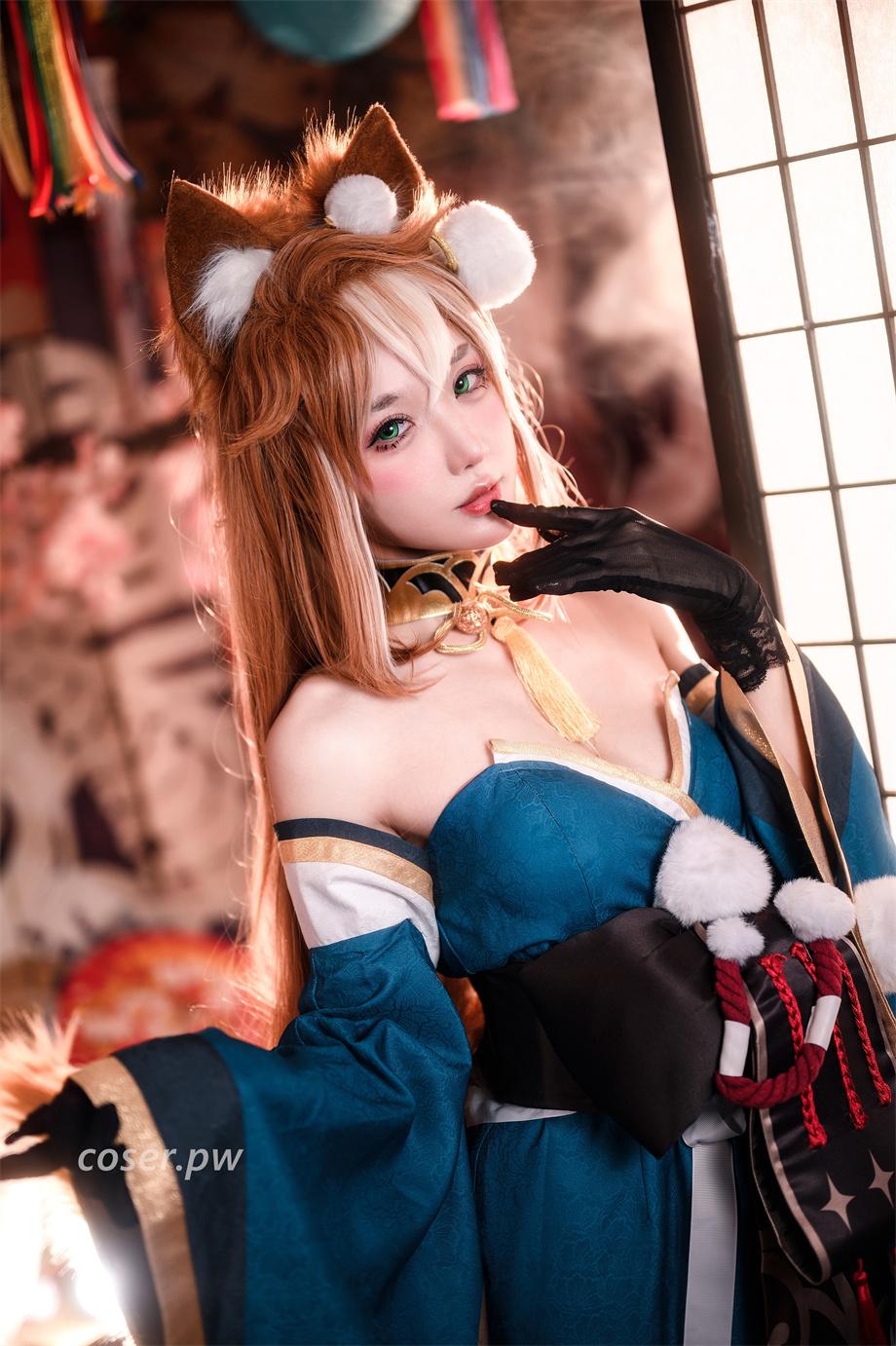 阿包也是兔娘照片分享，光芒四射一副温柔典雅的样子-1