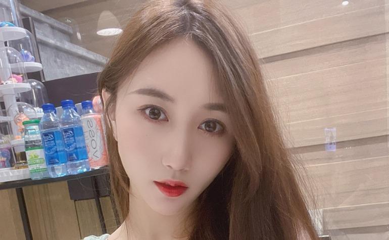 小小玉酱素颜照曝光，土豪定制哭瞎！-1