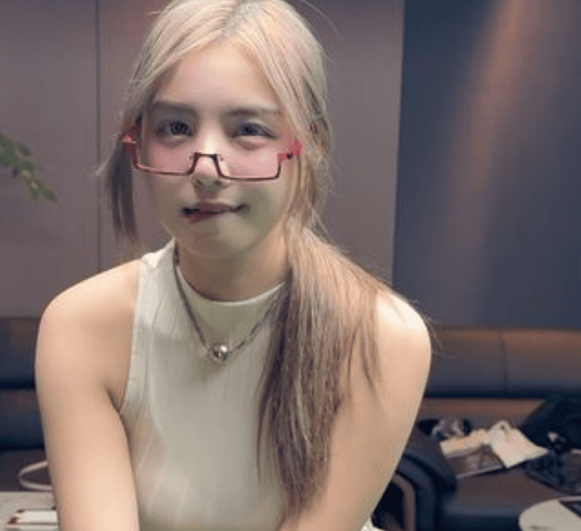 抖音八酱个人介绍,觅圈博主笑容甜美让人心动-1 抖音八酱个人介绍,觅圈博主笑容甜美让人心动-1