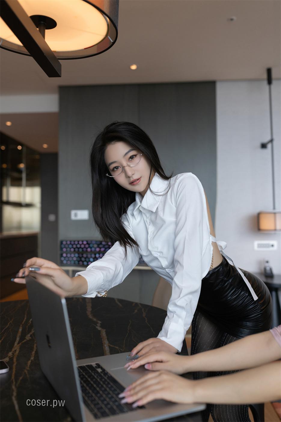 秀人熊小诺个人介绍，“清新软萌+俏皮邻家”走红-2