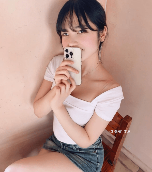 玉子烧姨姨高铁照片长什么样，养眼的很！-4