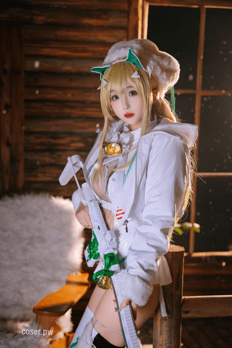 《日奈娇SSR级的露菲COS，让人看得心动不已。》-4