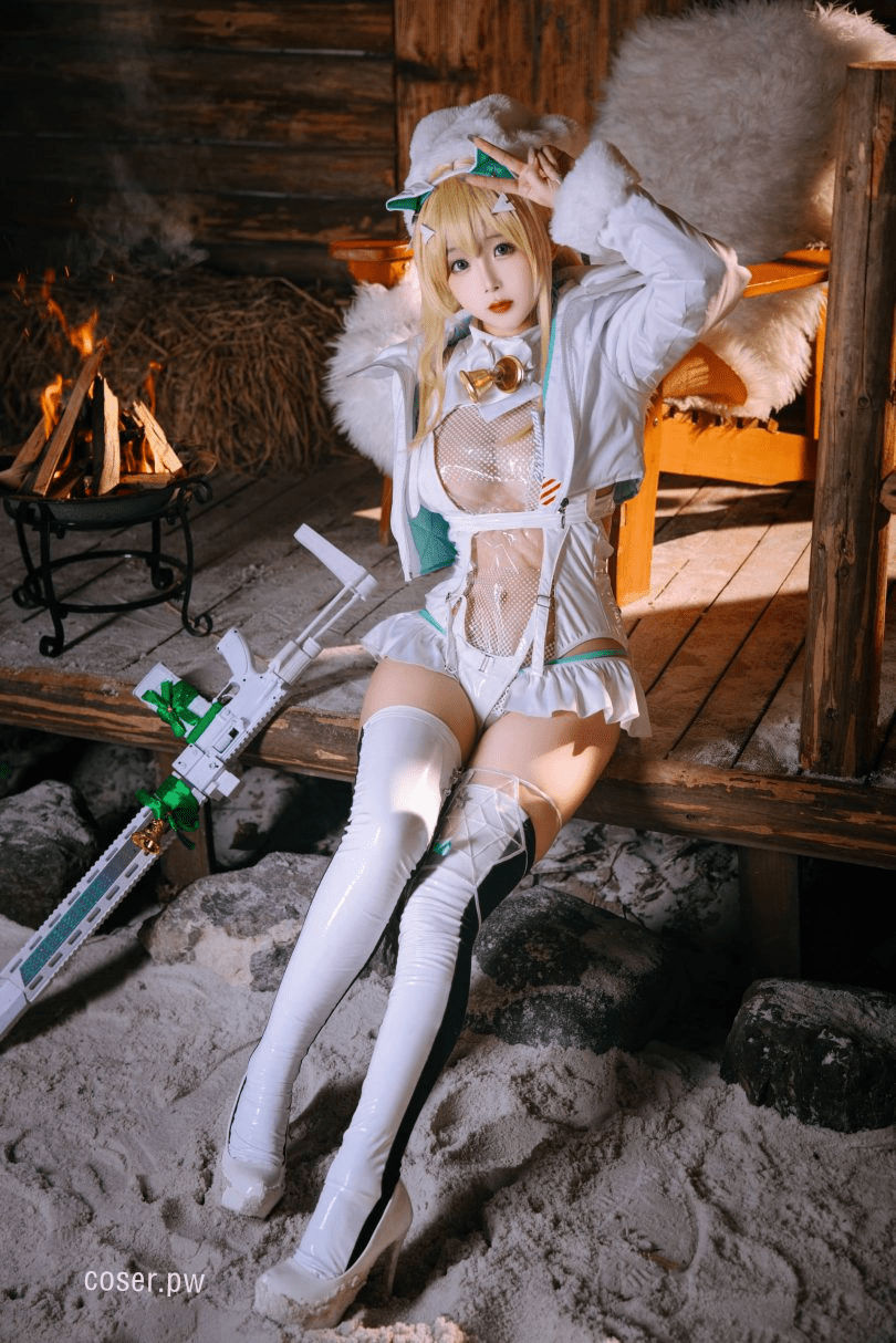 《日奈娇SSR级的露菲COS，让人看得心动不已。》-2