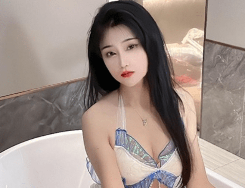 抖音辰妈吖个人简介，最新各种性感萌系风图片-1