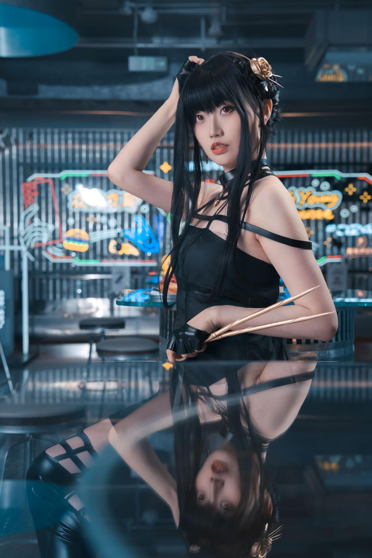 《间谍×过家家》荆棘公主约尔COS真人图 (CN：梁月曦Luna)-16