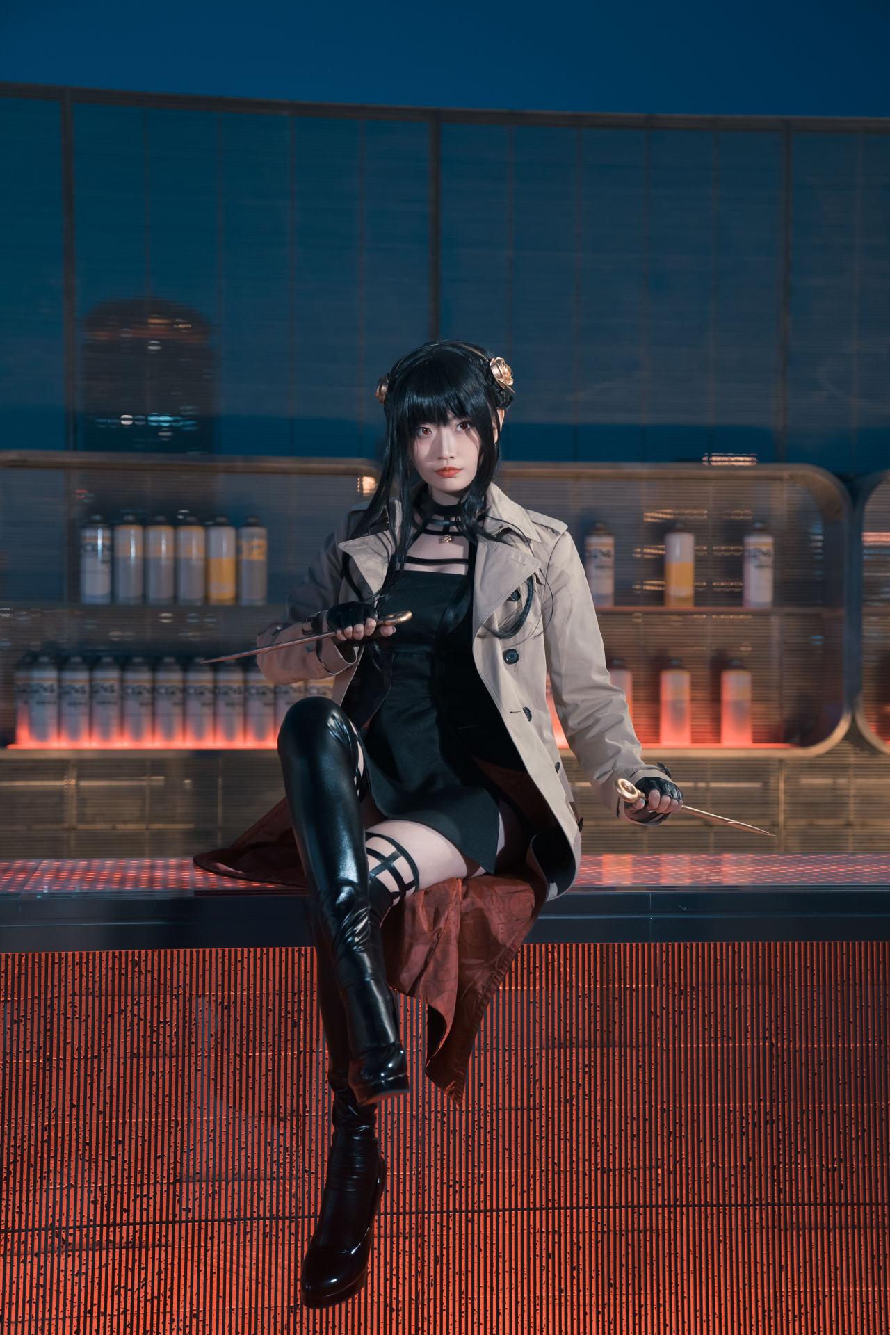 《间谍×过家家》荆棘公主约尔COS真人图 (CN：梁月曦Luna)-15