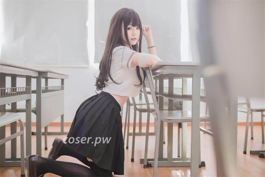 Yoko宅夏最新套图，感受夏日写真的热烈奔放-1