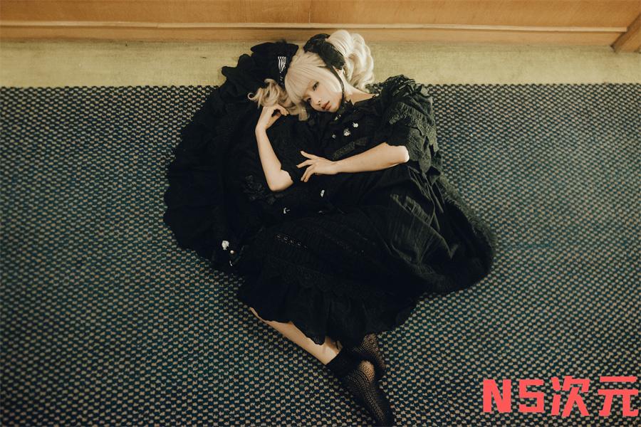 蠢沫沫三月T3赠品《金丝雀》-1