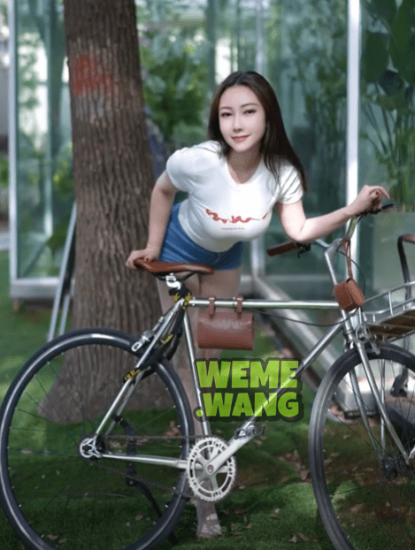 果儿Victoria弹钢琴视频，从模特到全网红的华丽转身-3