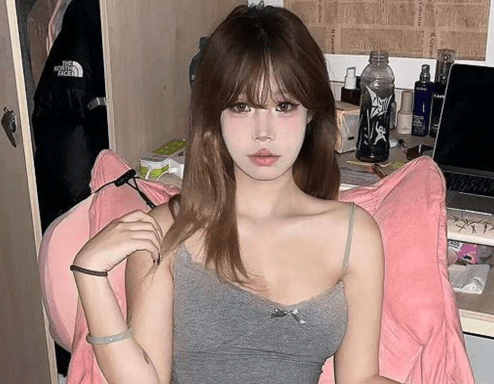 O泡果奶个人简介，写真合集图片赏析-1