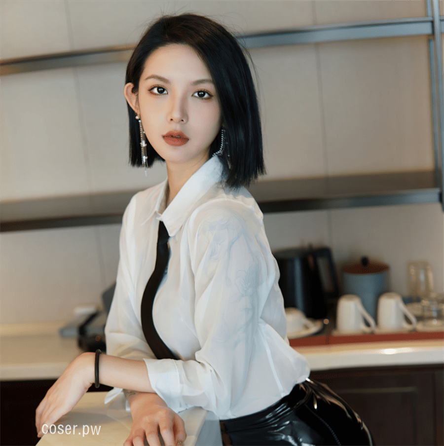 秀人新人模特乔一一 短发丽人气质太迷人了-1