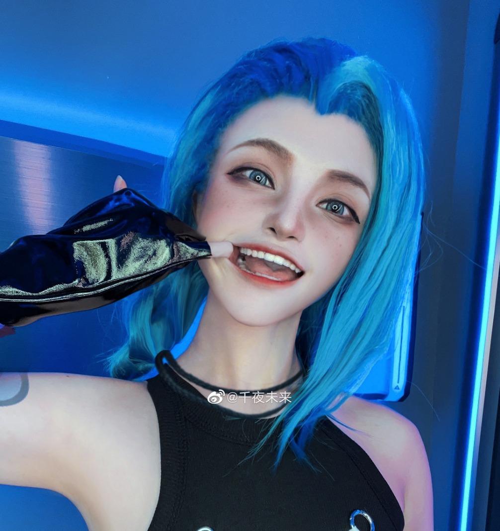 COSPLAY资深玩家@千夜未来(丰叶) 坐拥三百多万粉丝-1 COSPLAY资深玩家@千夜未来(丰叶) 坐拥三百多万粉丝-1