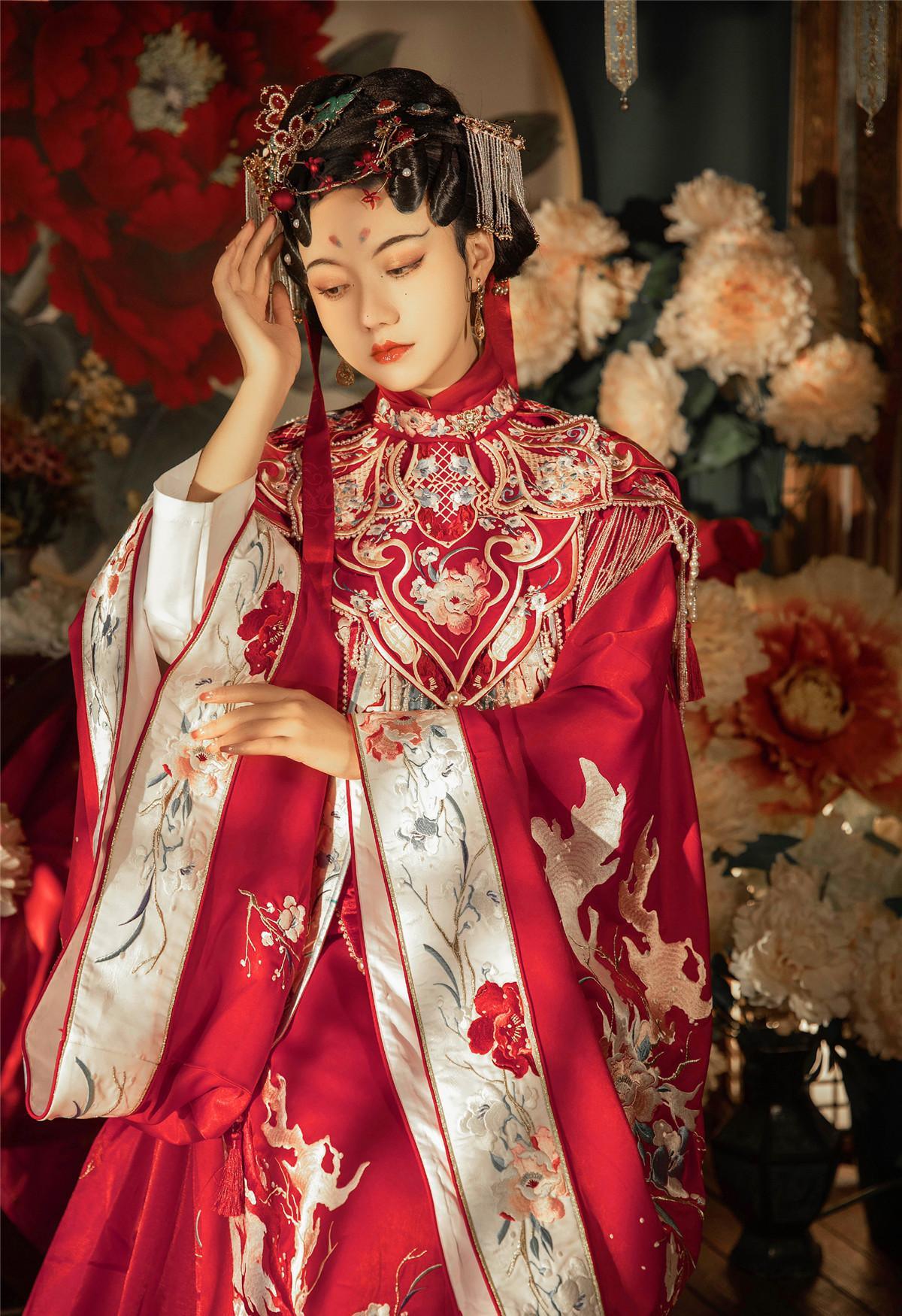 《洛丽塔大哥 个人介绍及图片，国风Cos与汉服》-1